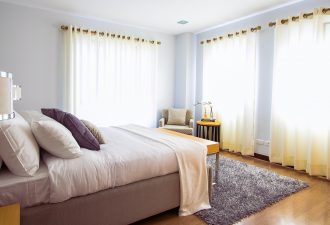 Read more about the article Schlafzimmer Montage: Das Beste aus einem kleinen Raum machen
